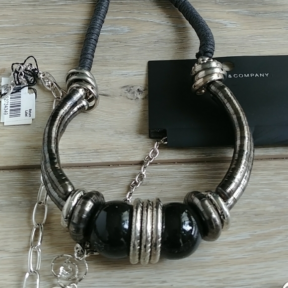 Necklaces - Picture 4 of 4